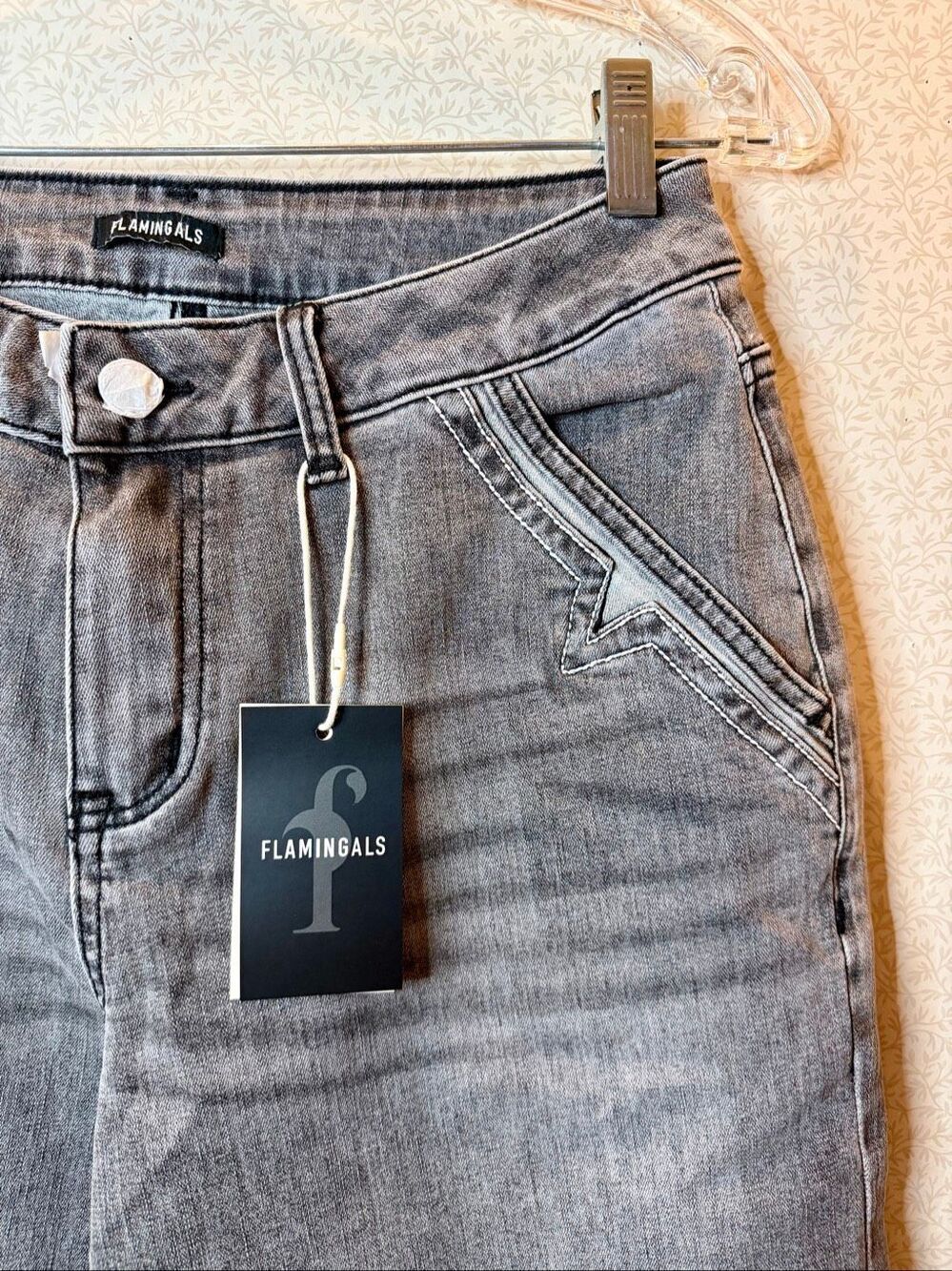 NWT Flamingals gray stone washed jeans - Picture 2 of 9